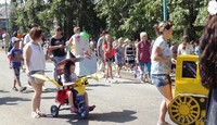 Парад колясок.